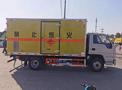 仪征爆破器材运输车